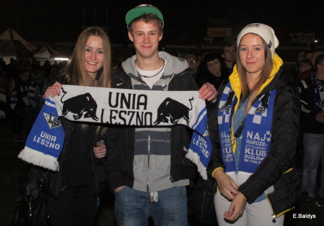 Tłumy w strefie kibica (zdjęcia)