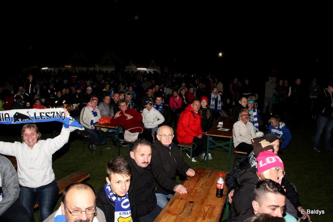 Tłumy w strefie kibica (zdjęcia)