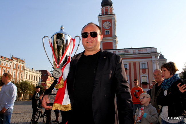 Puchar na rynku (zdjęcia)