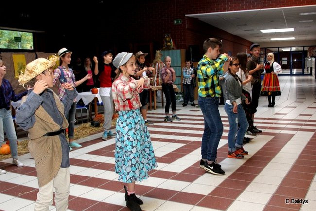 Dożynkowy RAMBIT w SP 13 (zdjęcia)