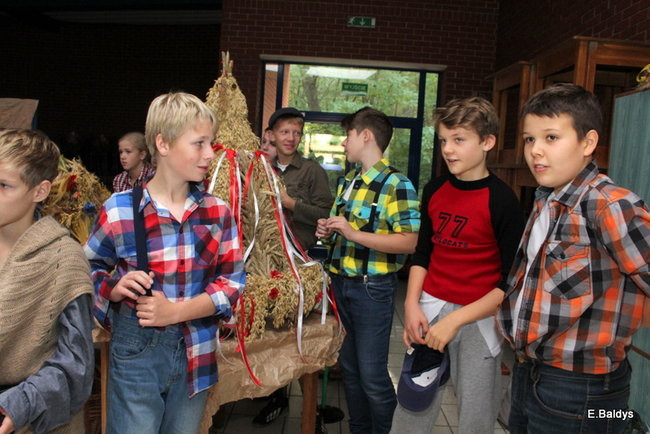 Dożynkowy RAMBIT w SP 13 (zdjęcia)