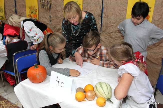 Dożynkowy RAMBIT w SP 13 (zdjęcia)