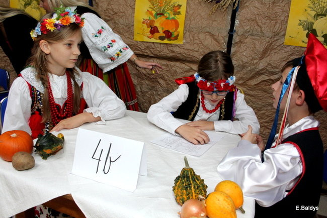 Dożynkowy RAMBIT w SP 13 (zdjęcia)