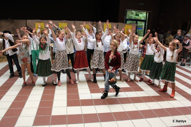 Dożynkowy RAMBIT w SP 13 (zdjęcia)