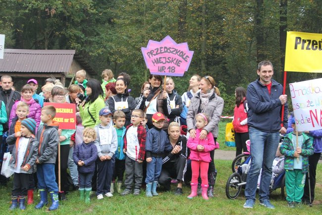 Rodzinne biegi w Karczmie Borowej (zdjęcia)