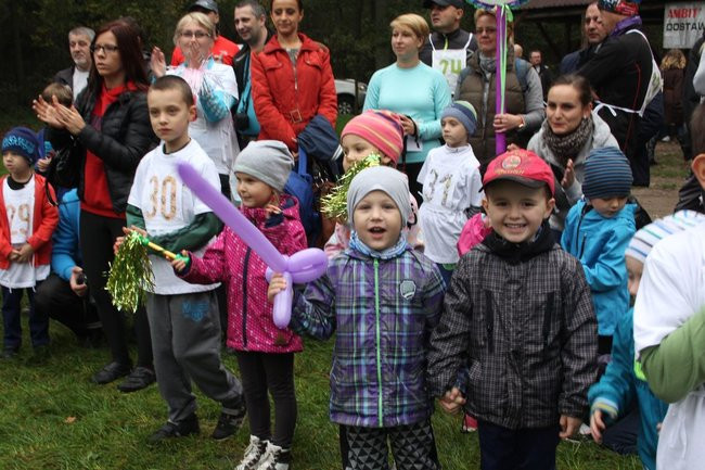 Rodzinne biegi w Karczmie Borowej (zdjęcia)
