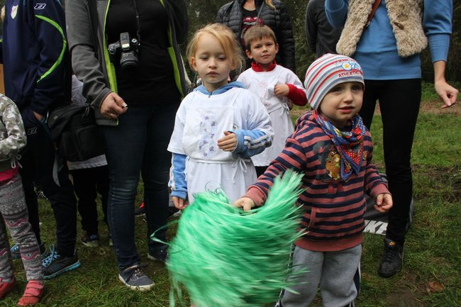 Rodzinne biegi w Karczmie Borowej (zdjęcia)