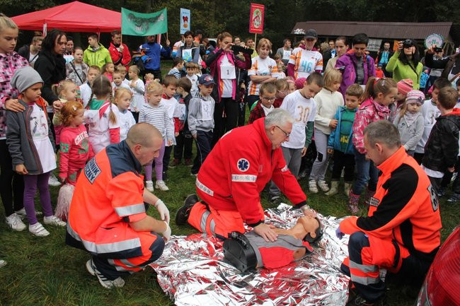 Rodzinne biegi w Karczmie Borowej (zdjęcia)