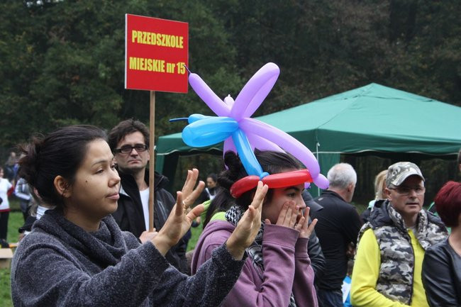 Rodzinne biegi w Karczmie Borowej (zdjęcia)