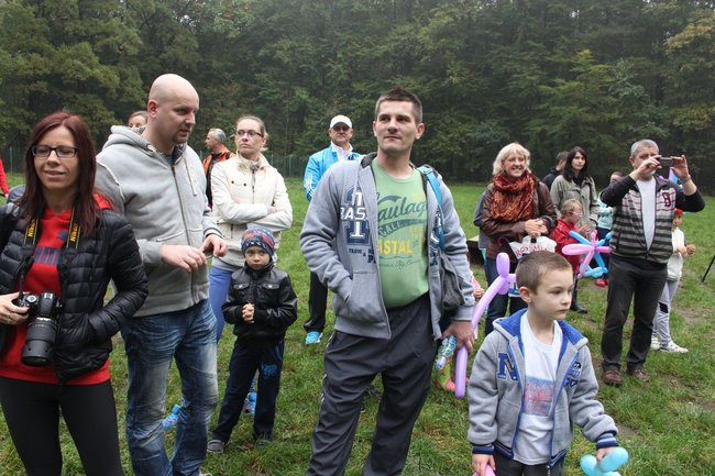 Rodzinne biegi w Karczmie Borowej (zdjęcia)