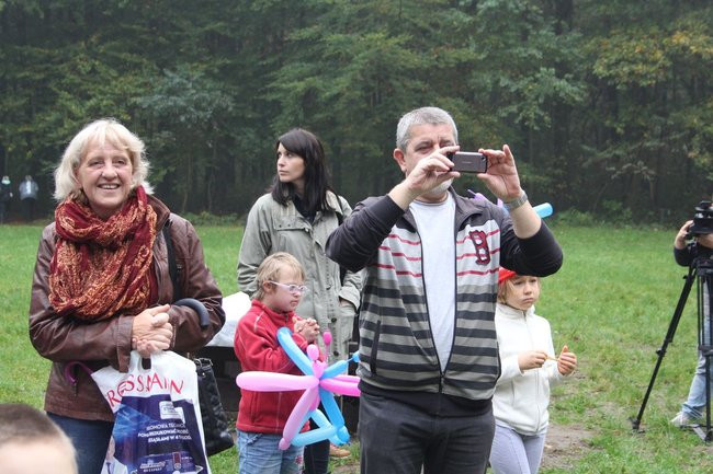 Rodzinne biegi w Karczmie Borowej (zdjęcia)