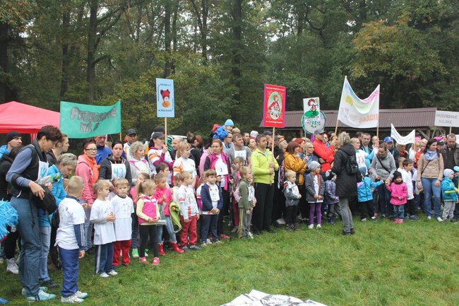 Rodzinne biegi w Karczmie Borowej (zdjęcia)