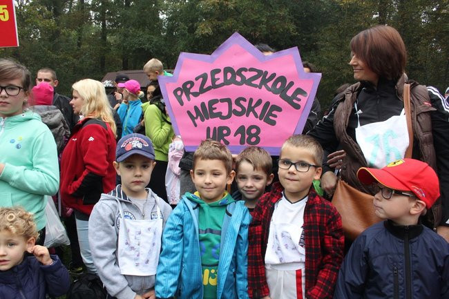 Rodzinne biegi w Karczmie Borowej (zdjęcia)