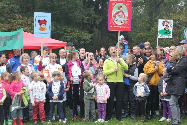 Rodzinne biegi w Karczmie Borowej (zdjęcia)