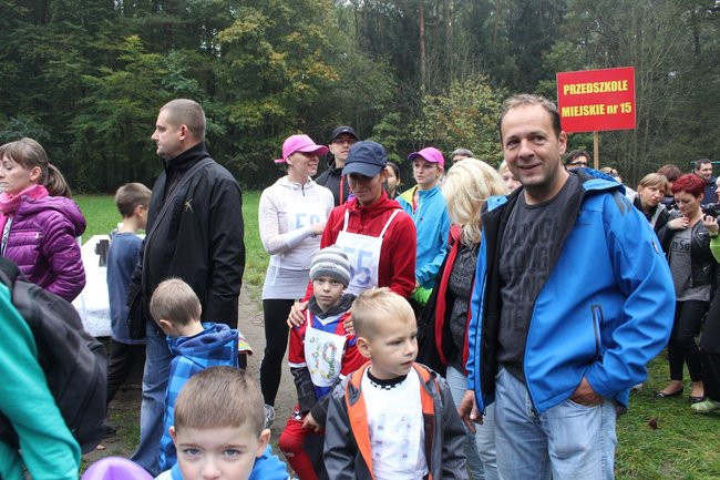 Rodzinne biegi w Karczmie Borowej (zdjęcia)