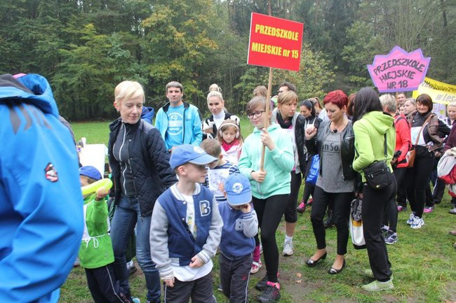 Rodzinne biegi w Karczmie Borowej (zdjęcia)