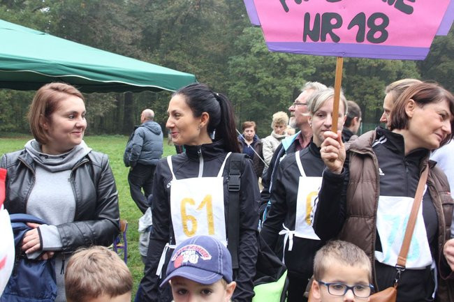 Rodzinne biegi w Karczmie Borowej (zdjęcia)