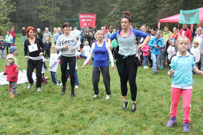 Rodzinne biegi w Karczmie Borowej (zdjęcia)