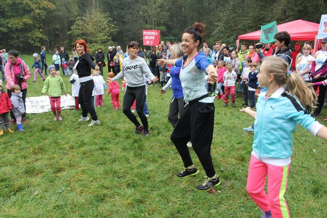 Rodzinne biegi w Karczmie Borowej (zdjęcia)