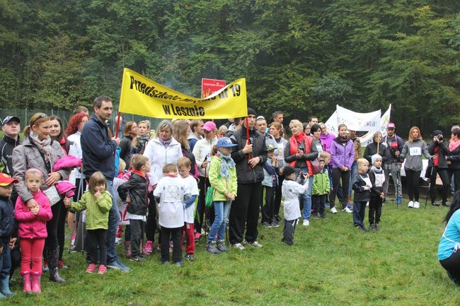 Rodzinne biegi w Karczmie Borowej (zdjęcia)