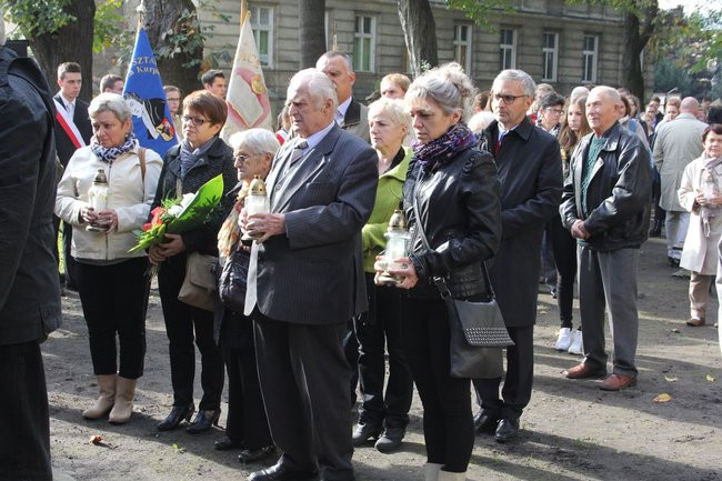 Zbrodnia sprzed 75 lat (zdjęcia)