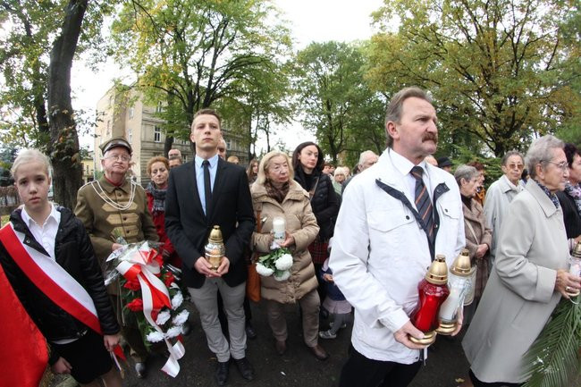 Zbrodnia sprzed 75 lat (zdjęcia)