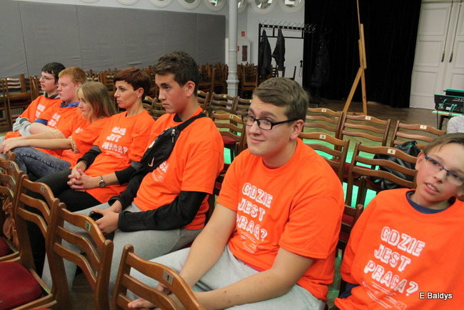 Gimnazjum nr 7 triumfuje w grze miejskiej (zdjęcia)