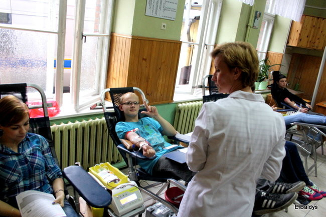 Oddali ponad 18 litrów krwi (zdjęcia)