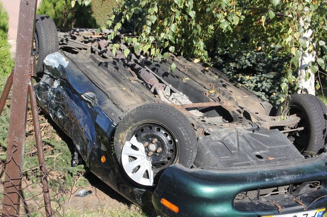 Zderzenie aut na Zatorzu. Kierujące trafiły do szpitala  (zdjęcia)