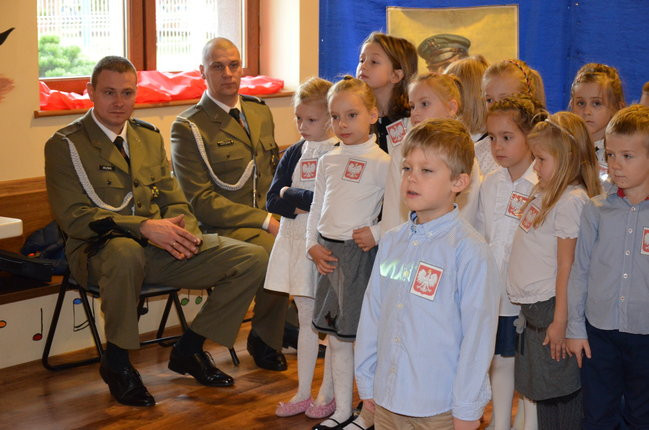 Przedszkolacy w patriotycznym repertuarze (zdjęcia)