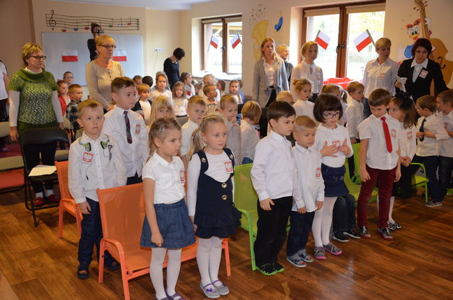 Przedszkolacy w patriotycznym repertuarze (zdjęcia)