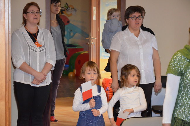 Przedszkolacy w patriotycznym repertuarze (zdjęcia)