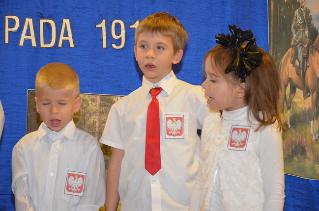 Przedszkolacy w patriotycznym repertuarze (zdjęcia)