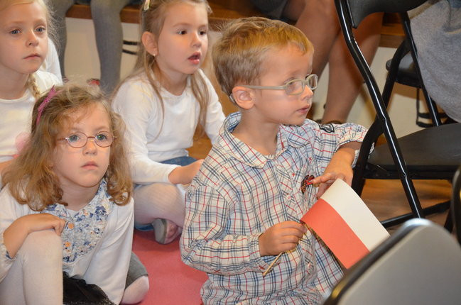 Przedszkolacy w patriotycznym repertuarze (zdjęcia)