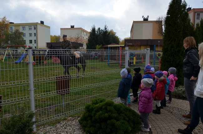 Przedszkolacy w patriotycznym repertuarze (zdjęcia)