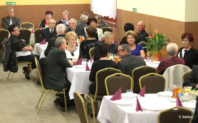 Biesiada Seniorów w Nowym Belęcinie (zdjęcia)