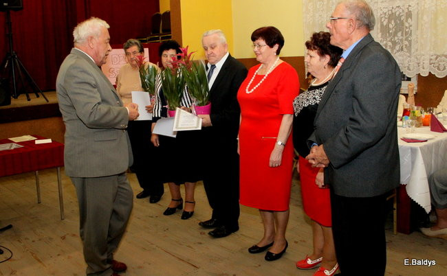 Biesiada Seniorów w Nowym Belęcinie (zdjęcia)