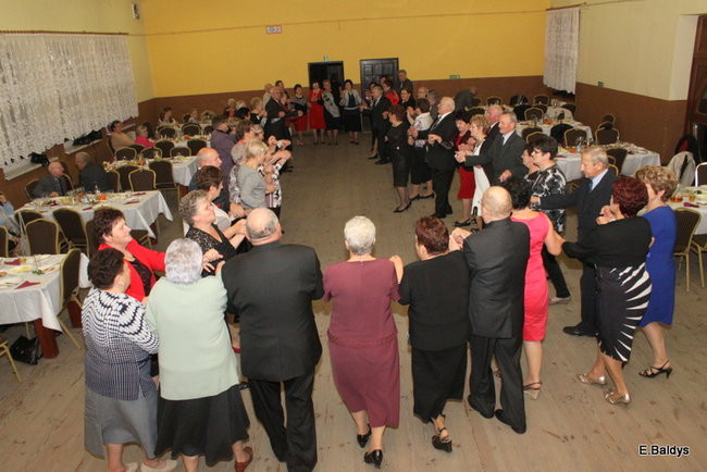 Biesiada Seniorów w Nowym Belęcinie (zdjęcia)