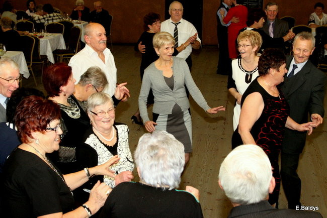 Biesiada Seniorów w Nowym Belęcinie (zdjęcia)