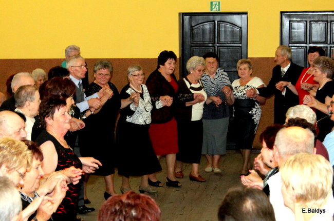 Biesiada Seniorów w Nowym Belęcinie (zdjęcia)