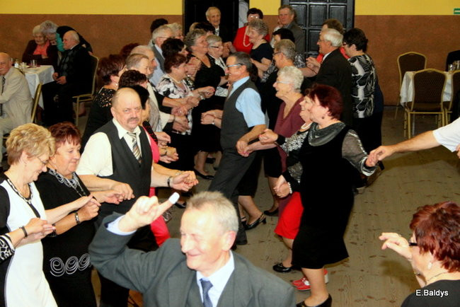 Biesiada Seniorów w Nowym Belęcinie (zdjęcia)