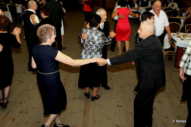 Biesiada Seniorów w Nowym Belęcinie (zdjęcia)