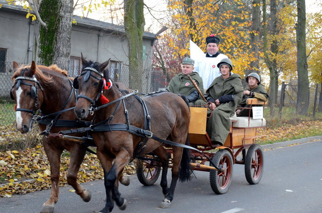 Kawalerzyści wyjechali na ulice