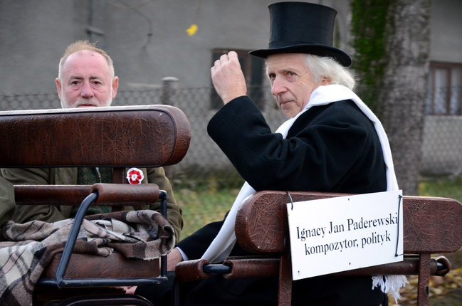 Kawalerzyści wyjechali na ulice