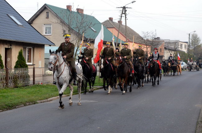 Kawalerzyści wyjechali na ulice