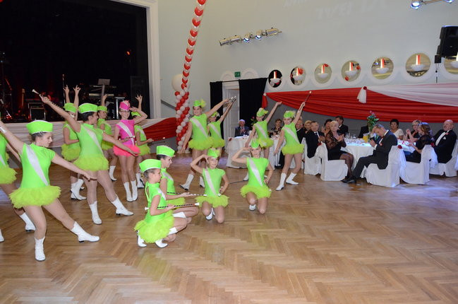 Bal Niepodległościowy w MOK-u (zdjęcia)