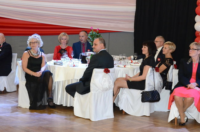 Bal Niepodległościowy w MOK-u (zdjęcia)