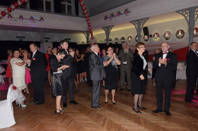 Bal Niepodległościowy w MOK-u (zdjęcia)