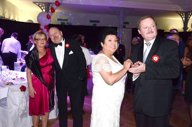 Bal Niepodległościowy w MOK-u (zdjęcia)