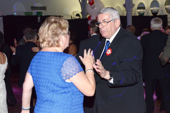 Bal Niepodległościowy w MOK-u (zdjęcia)